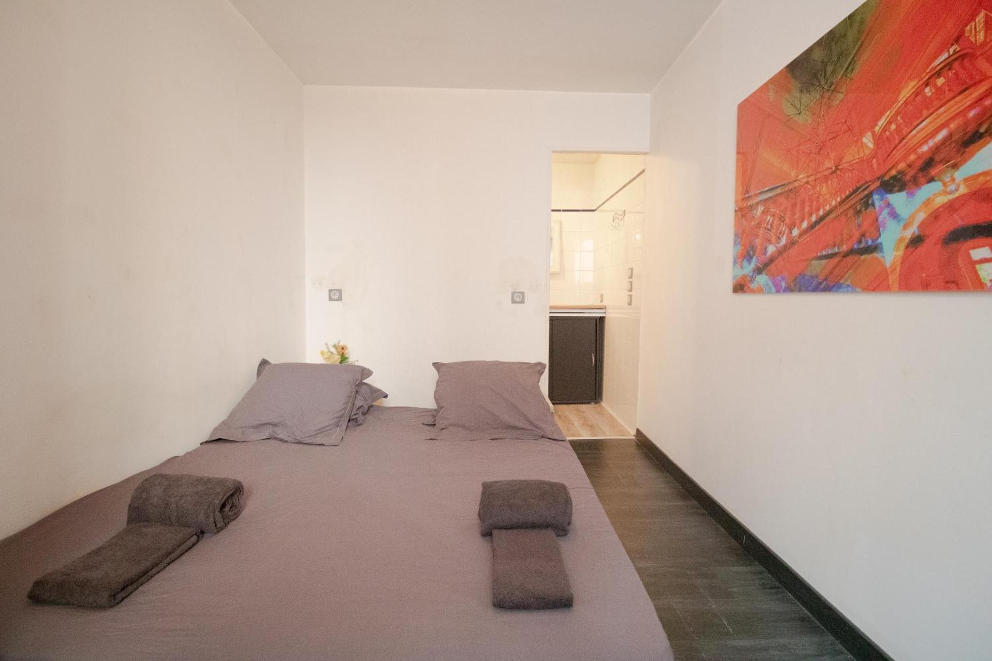 Le Reconfort' Ain Apartment *